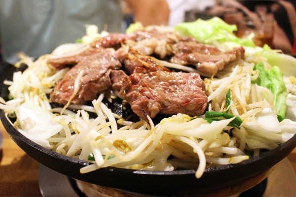 「遠野食肉センター」で極上のラム肉ジンギスカンを堪能!馬刺しも絶品!のイメージ