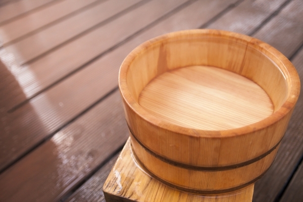 青森「新屋温泉」は神秘の名湯!美しいエメラルドグリーンの温泉とは?のイメージ
