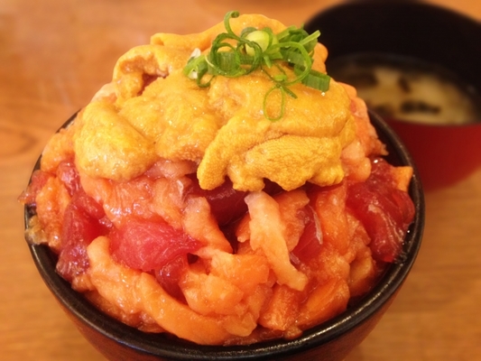 福岡で話題のデカ盛りグルメ23選!安い&旨い!ボリューム満点!のイメージ
