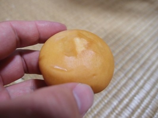 福岡のド定番土産「博多とおりもん」の魅力を調査!カロリーや賞味期限は?のイメージ