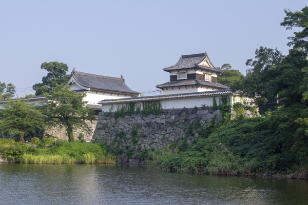 福岡城の天守閣が復元されない理由は?反対運動や資料不足の事情を調査のイメージ