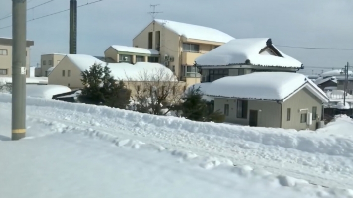 鳥取で雪が降るのはいつから?例年の積雪量や車を運転する際の注意点を解説!のイメージ