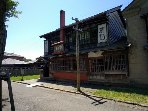 retro-building