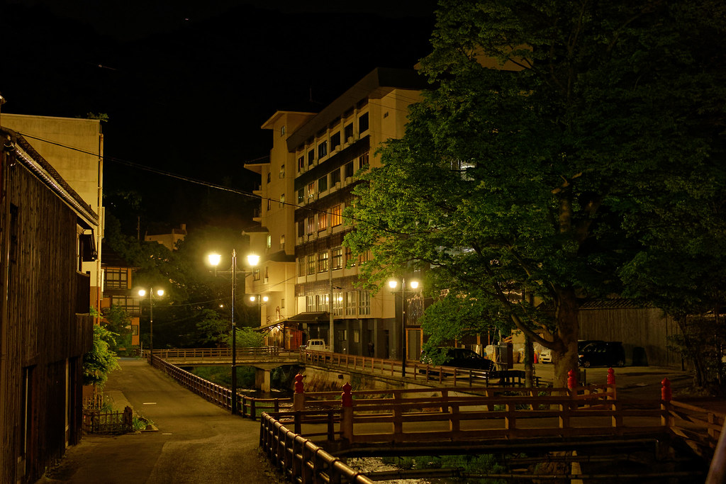 東山温泉