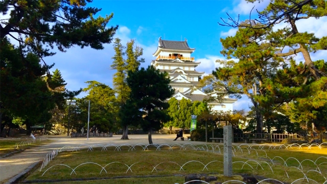 福山城公園散歩道