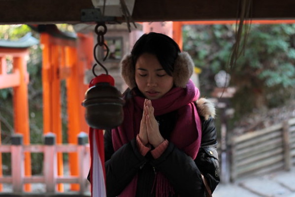 手稲神社には願い石と叶い石のご利益！人気のお祭りやどんど焼きも紹介！のイメージ