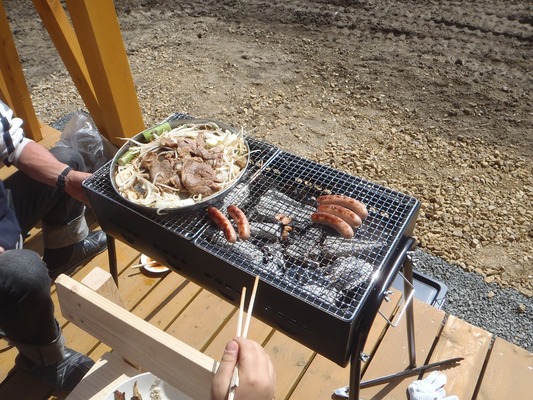 「ひつじの丘」はミシュラン掲載の名店！野外テラスで絶品ジンギスカン！のイメージ