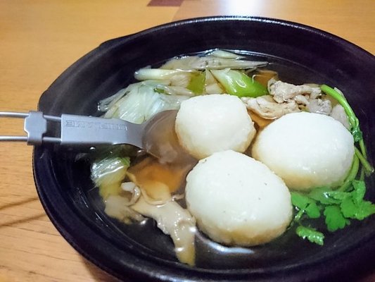 「秋田だまこ鍋」を食べよう！だまこもちの作り方や崩れない方法は？のイメージ