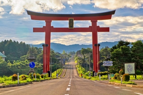 山形の有名な神社ランキングTOP23！御朱印・パワスポ巡りや初詣に！のイメージ