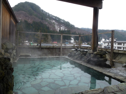 「小野川温泉」のおすすめ温泉旅館&観光特集！日帰り入浴やお土産情報も！のイメージ