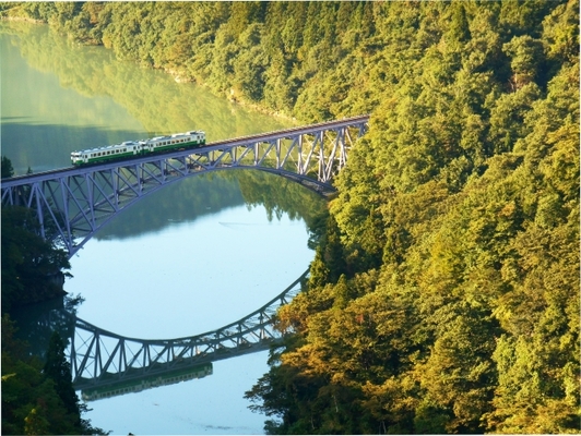 「第一只見川橋梁」の絶景ビューポイントを解説！新緑から紅葉・冬を味わう！のイメージ