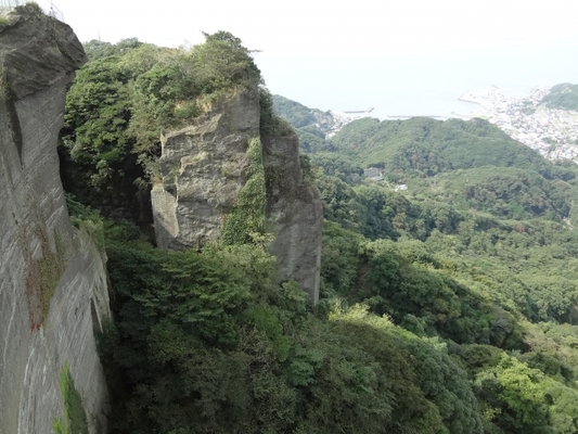「霊山」は伊達市の最強パワースポット！登山情報や紅葉の絶景とは？のイメージ