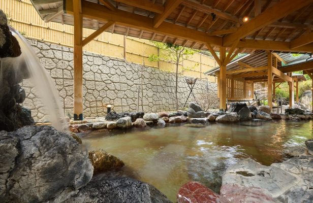 秋保温泉「ホテル瑞鳳」で贅沢な温泉旅行を！日帰り入浴やバイキング情報！のイメージ