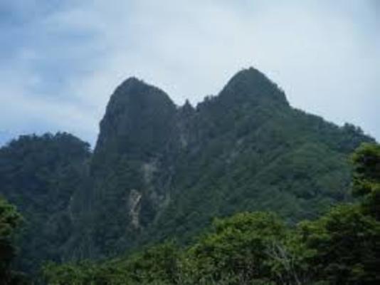  百名山・祖母山の登山ガイド！ルート&アクセスや大自然の見所を解説！のイメージ