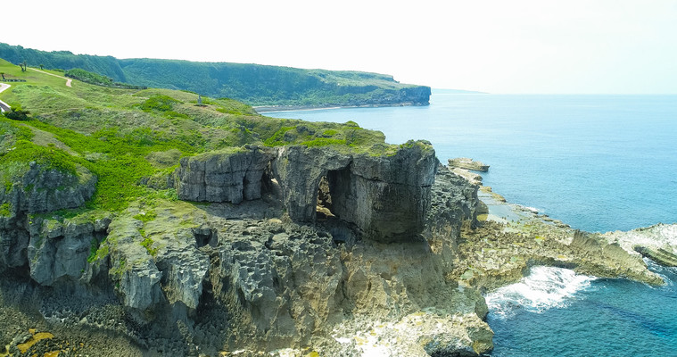 透明な美しい海！無人島「辰の島」で海水浴やクルーズを満喫しよう！のイメージ
