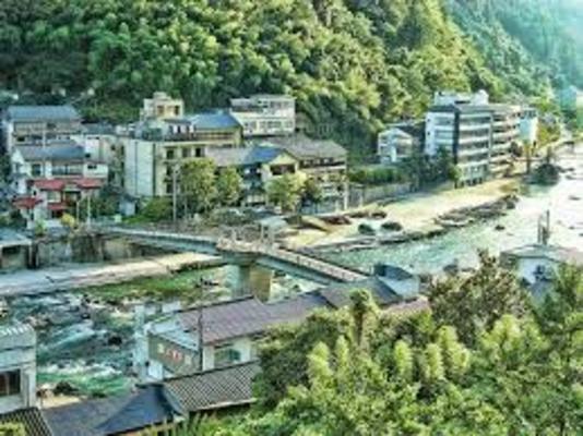天ヶ瀬温泉と言えば「川湯」が有名！珍しい共同浴場が開放的すぎる？のイメージ