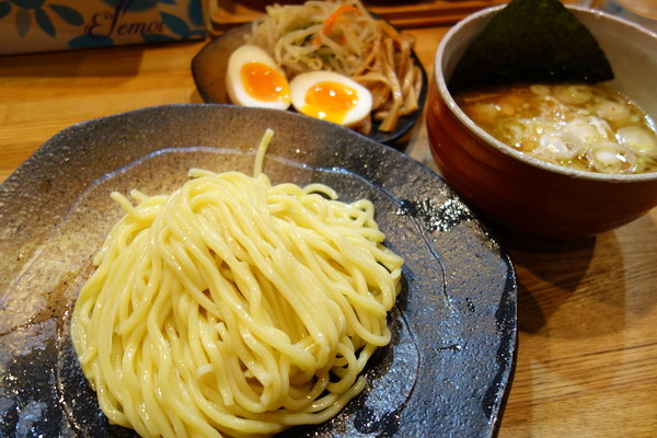 福岡の絶品つけ麺ランキングTOP15！激戦区の天神エリアを中心に厳選！のイメージ