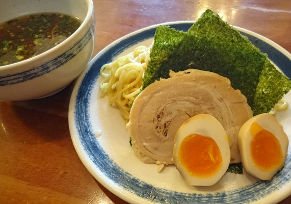 福岡天神「麺や兼虎」のつけ麺が極上の一品！行列の絶えない人気店を調査！のイメージ