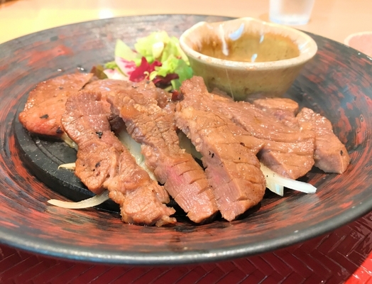 「博多たんか」は牛タンが旨すぎる人気焼肉店！絶品メニューやランチ情報！のイメージ