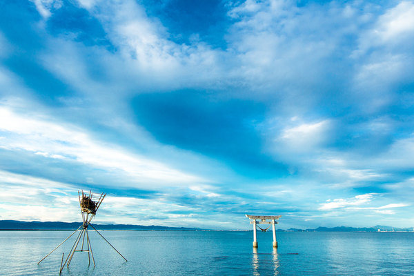 熊本の海に浮かぶ鳥居「永尾神社」が絶景！神秘的な不知火は必見！のイメージ