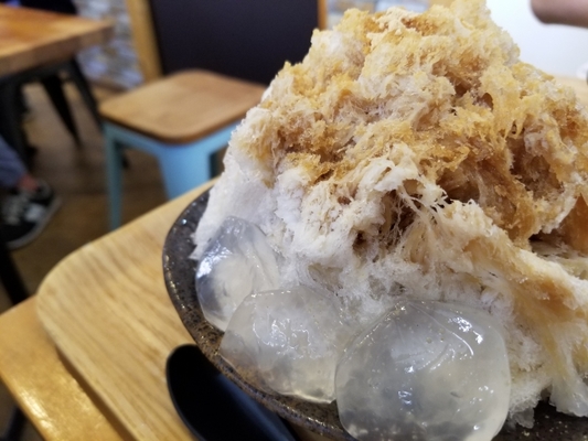 糸島「村上や」のかき氷と言えば白雪の花！ふわふわ&濃厚な極上の一品！のイメージ