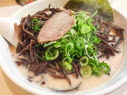 「らーめん おいげん」は濃厚豚骨と炙りチャーシューが最高に旨い一杯！のイメージ