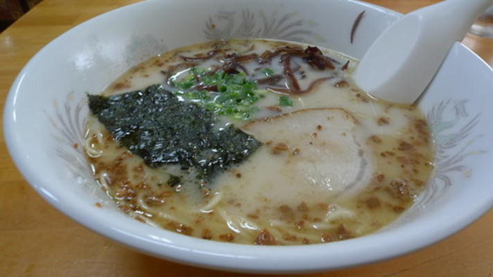 熊本ラーメン専門店「黒亭」は伝統の自家製ラーメン！メニュー&値段情報！のイメージ