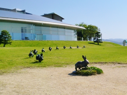 「島根県立美術館」は芸術と大自然の絶景が共存！優雅な大人旅に是非♪のイメージ