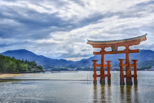 「厳島神社」の御朱印&御朱印帳情報！受付時間&場所や種類・値段を解説！のイメージ