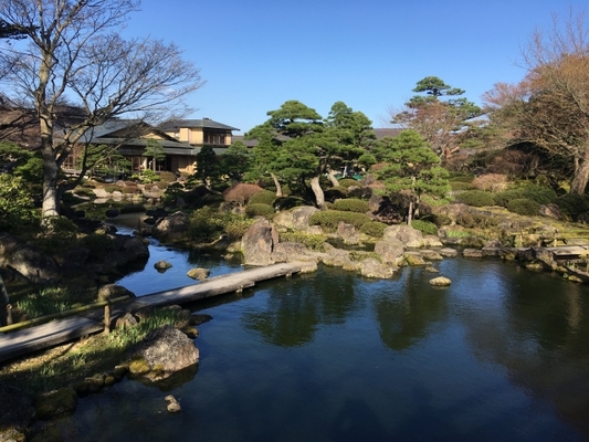 「由志園」で庭園散策と極上の郷土料理を愉しむ！牡丹の絶景はまさに圧巻！のイメージ