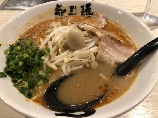 「永斗麺」は秋刀魚のエキスとあぶら麺が絡む一杯！メニュー&店舗情報！のイメージ