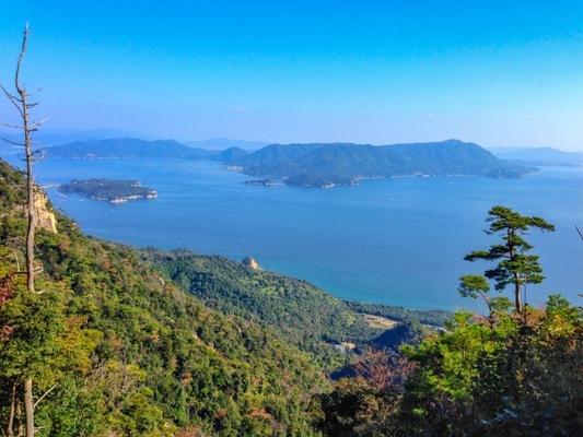 宮島の絶景名所！パワースポット「弥山」の消えずの火へ恋人と訪れよう！のイメージ