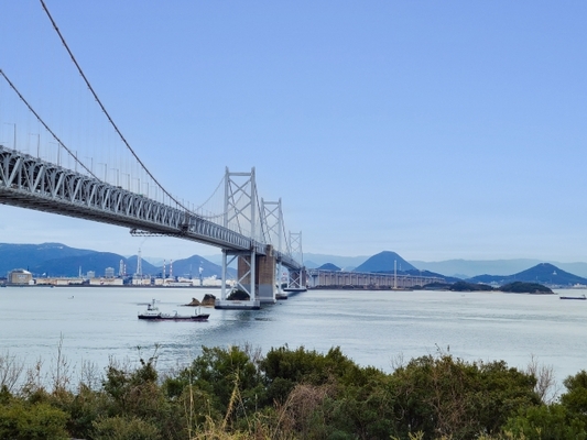 【瀬戸大橋】デートにも最適！ライトアップやドライブなどロマン溢れる見どころ満載のイメージ